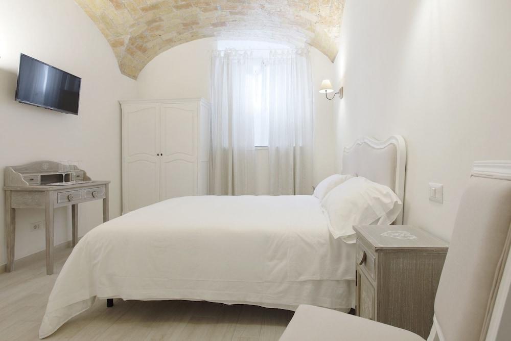 Mirko Luxury Inn Рим Экстерьер фото